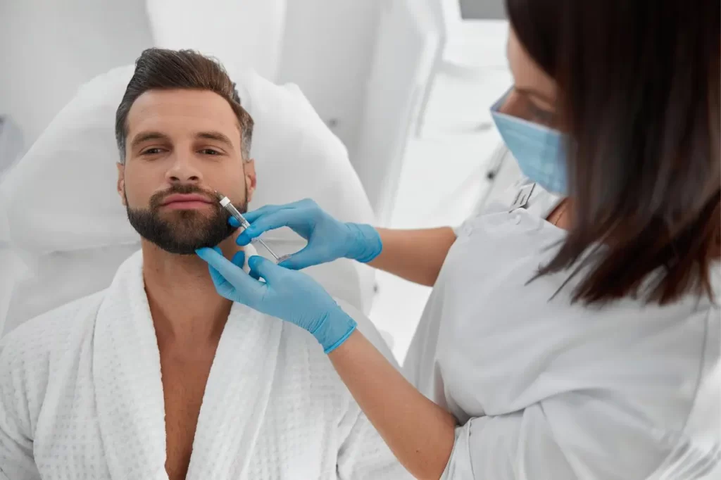 Mejorar la apariencia facial gracias a la Clínica de implante de barba